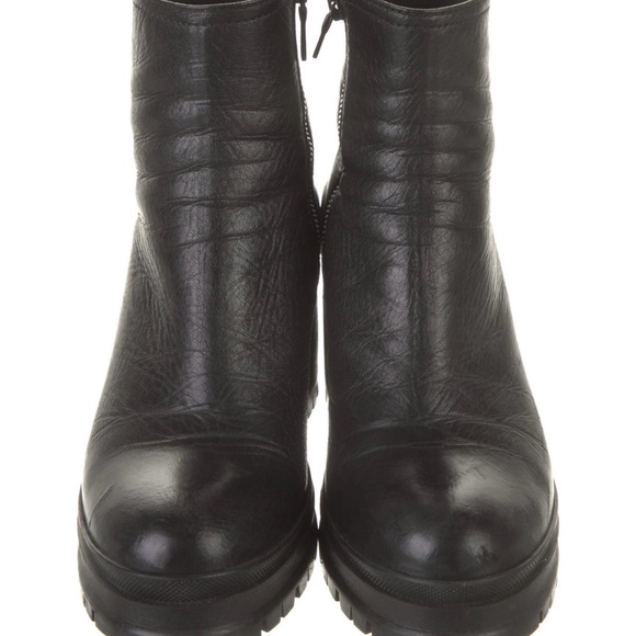 Woman 
Prada Leather Ankle Boots - Picture 1 of 4